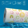 Ręcznik papierowy kuchenny Renova Blossom XXL 1R z nadrukiem w uśmiechy, słońca i tęcze, pokazany z parametrami: 120 arkuszy, 2 warstwy i format 279 × 228 mm.